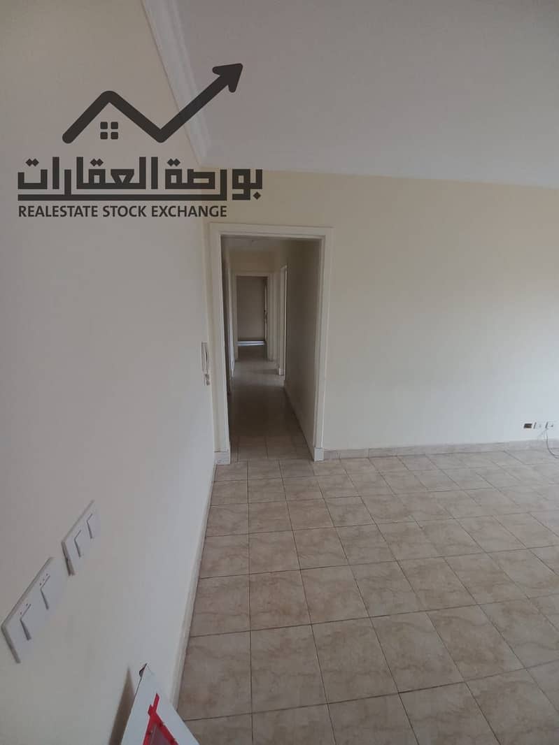 9 703c5ddf-0ec9-4310-91a1-58370e483472. jpg