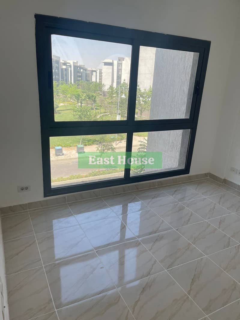 3 9d70e4f3-5a9f-4053-acf7-b7534d5cd47c. jpg