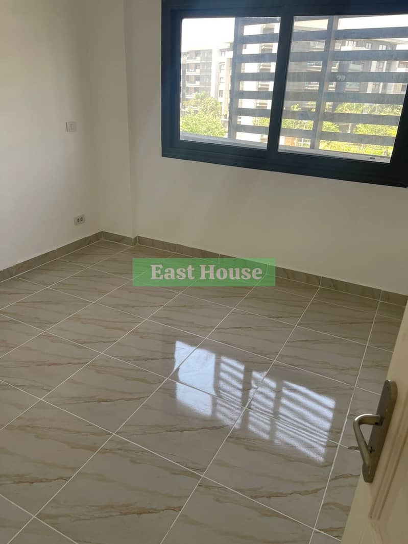 4 17814fce-18ba-49c5-8314-bc81bf0aaa3b. jpg