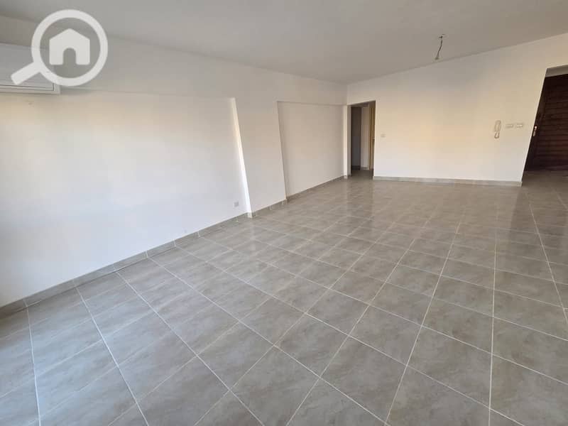 2 8ece43ba-c53c-4de7-bc9a-e77f731db7aa. jpeg