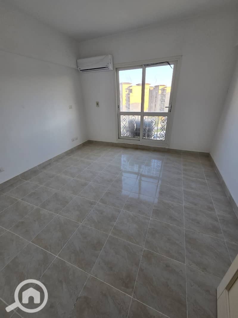 3 0cf76235-3cdf-40ec-a1bb-f631c7b92aaf. jpeg