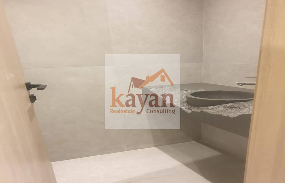 7 d99b44df-6c93-40a9-bf75-105f1153c816. jpg