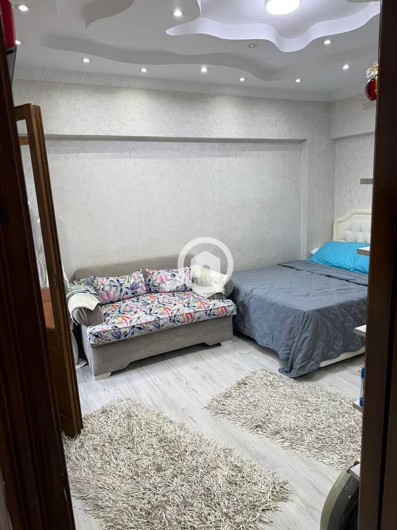 3 982f023d-07a3-4c08-98e2-194b89b59ff3. jpg