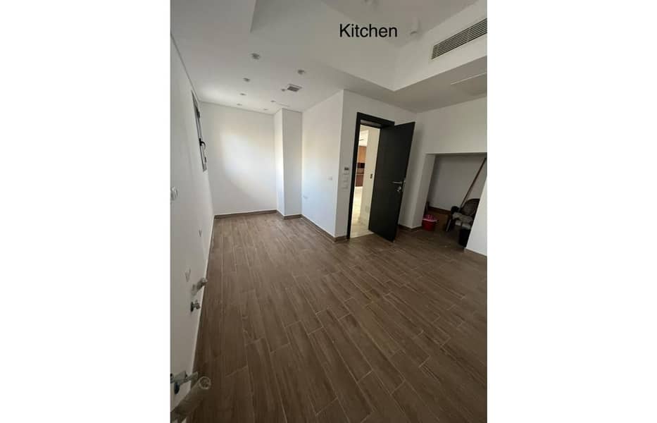 4 WhatsApp Image 2025-09-25 at 4.21. 58 PM (2). jpg