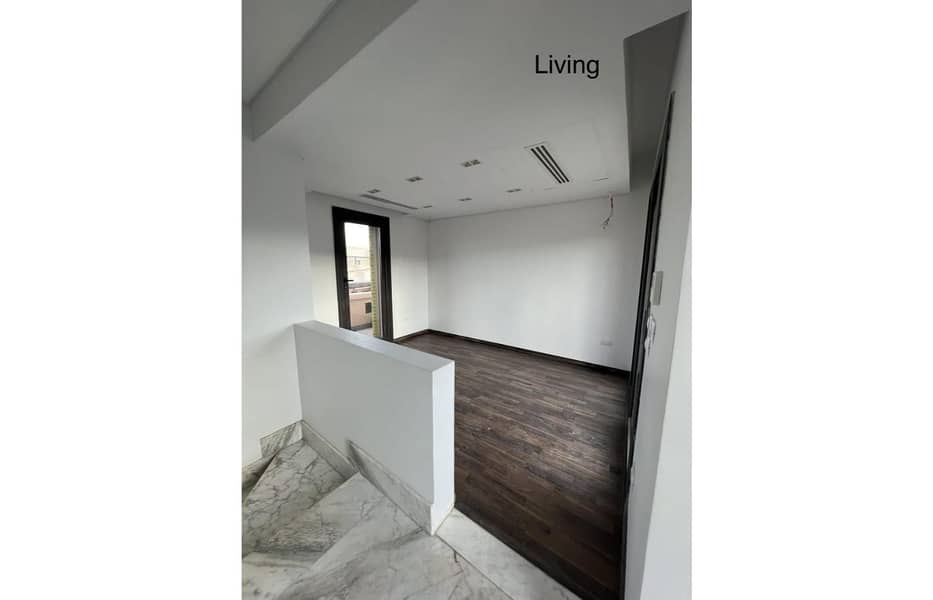 5 WhatsApp Image 2025-09-25 at 4.21. 58 PM (3). jpg