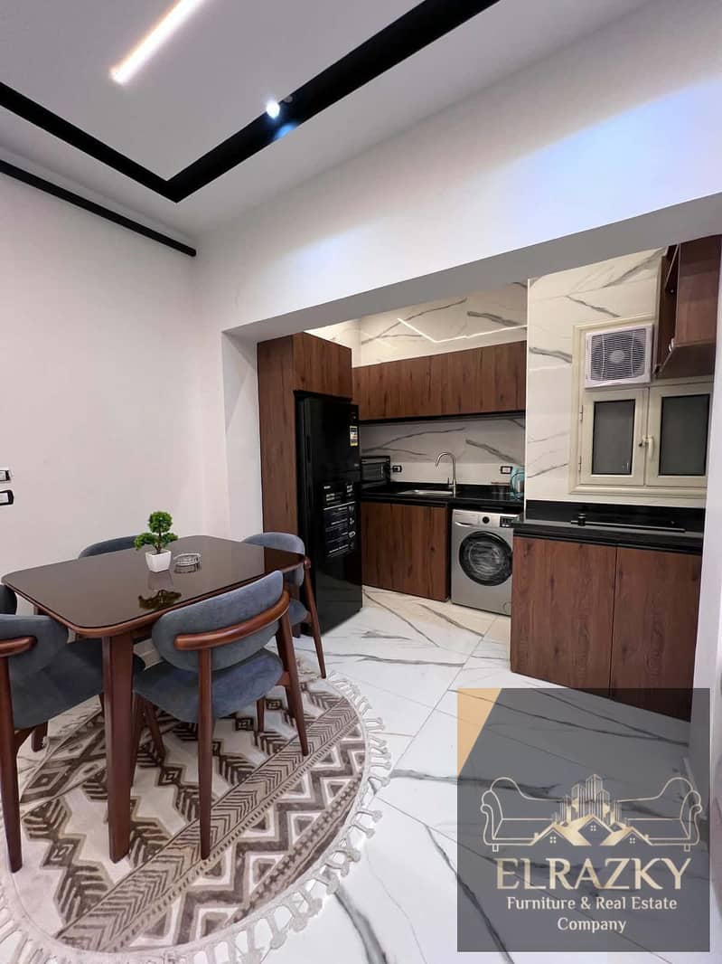 4 53105cd0-c91c-4514-bf3f-599a23a3d241. jpg