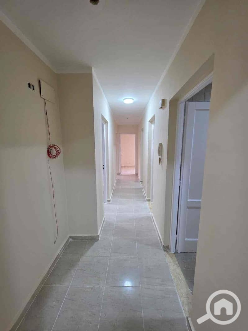 10 df07db47-3deb-49f9-9f68-1f450634dd92. jpg