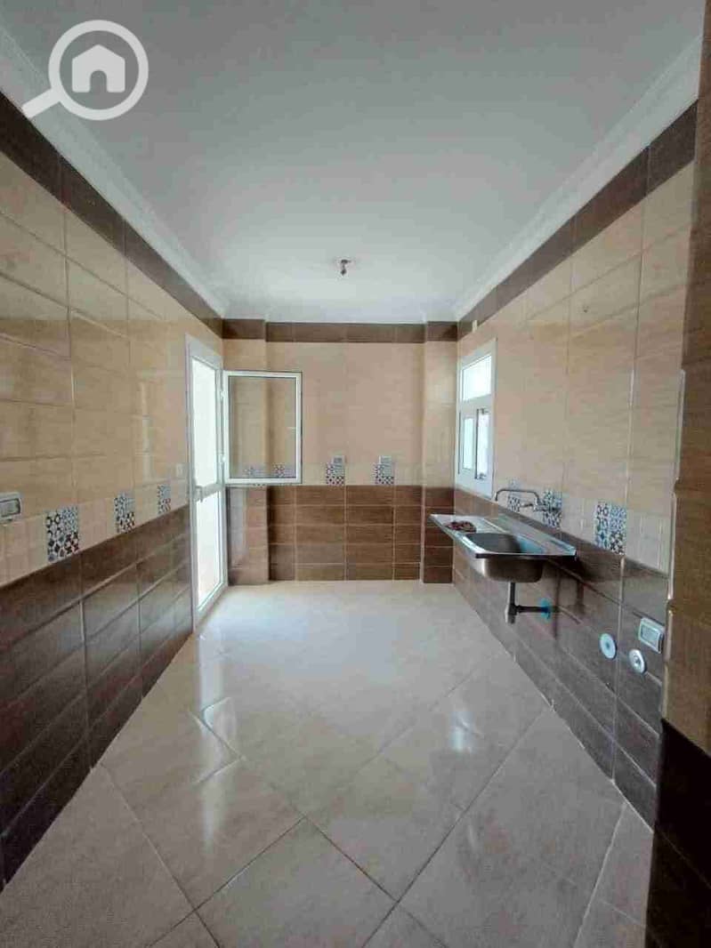 7 FB_IMG_1734822633998. jpg