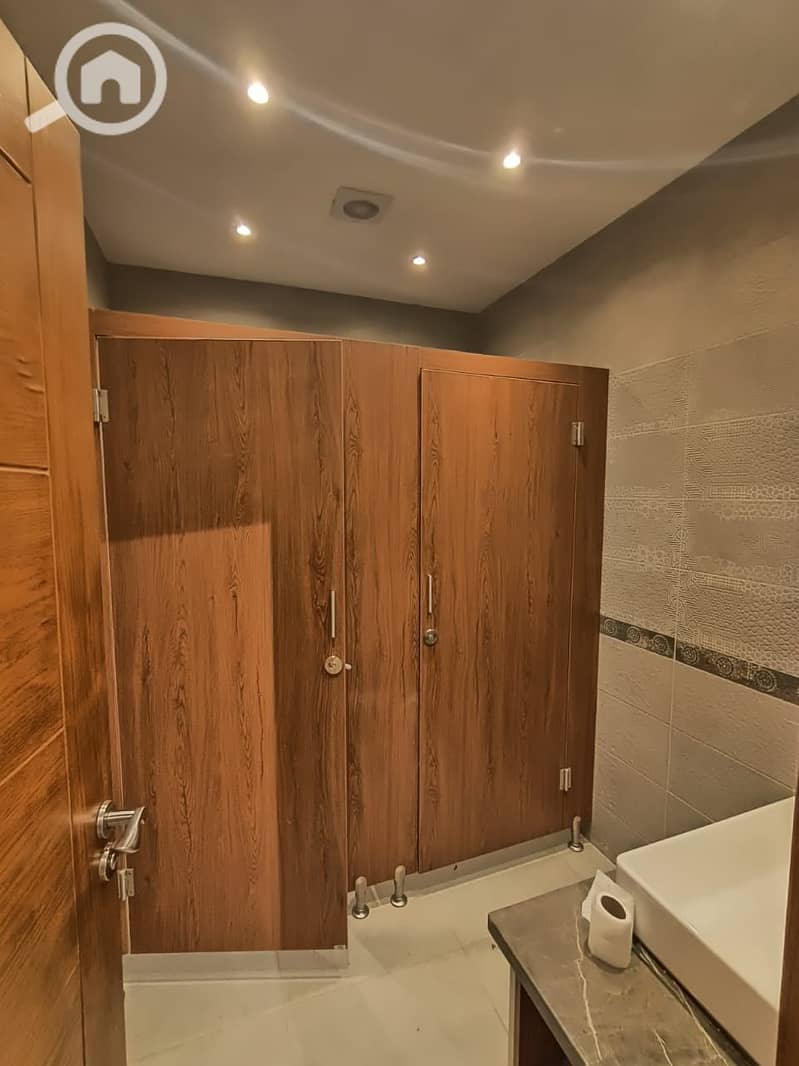 12 WhatsApp Image 2025-12-27 at 3.56. 56 PM (2). jpeg