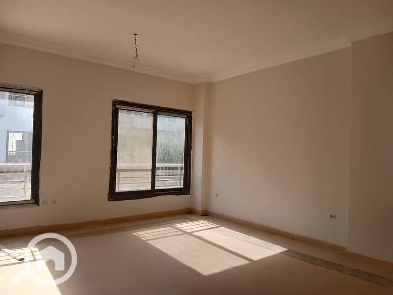 2 WhatsApp Image 2025-12-14 at 13.00. 59_328c497c. jpg