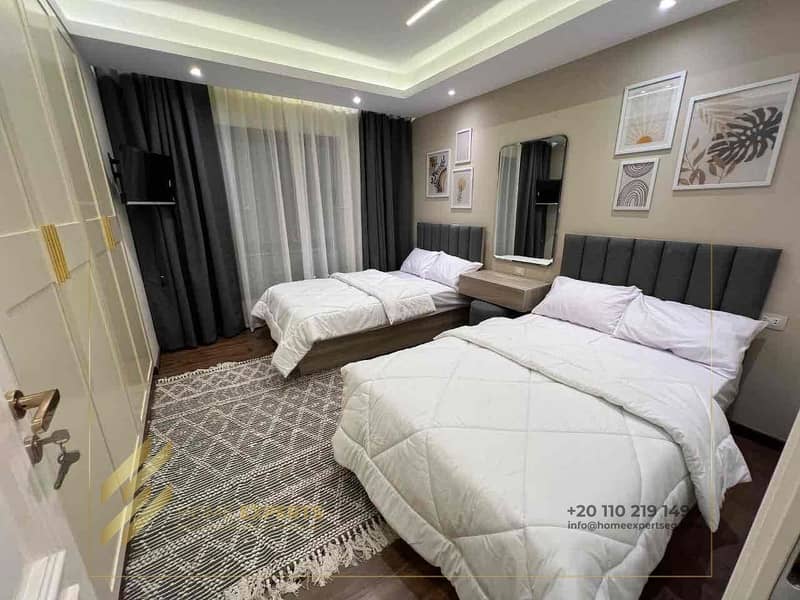 5 8fa098f8-d4a8-465c-8ffa-ae79df70c34f. jpg