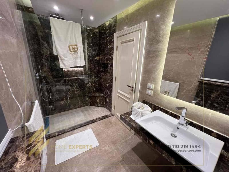 9 9f13ecb9-c5a9-4a4a-af54-0cfe6b2d45bc. jpg