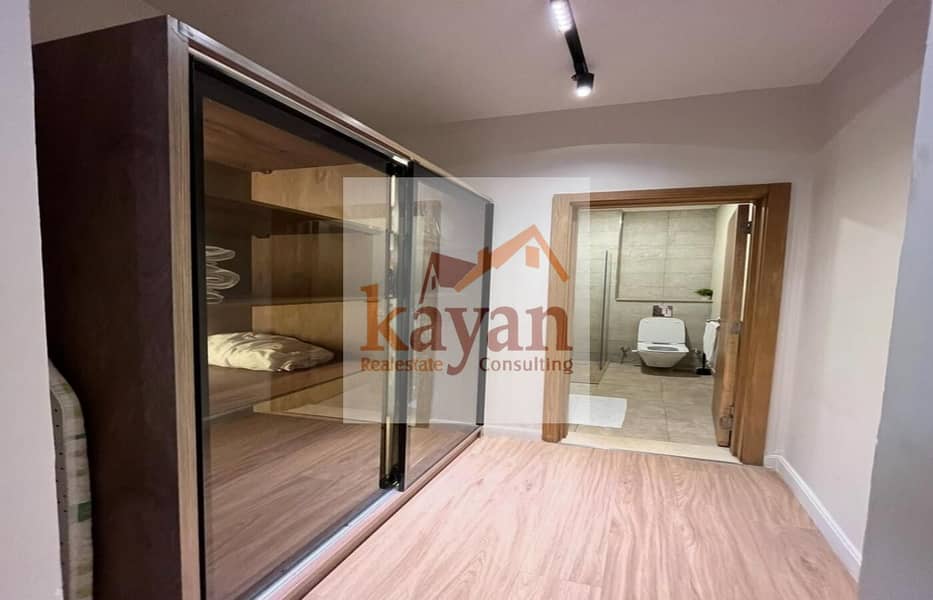 10 fd53afa8-0d9f-499b-8e52-b2f5a4e179dd. jpg