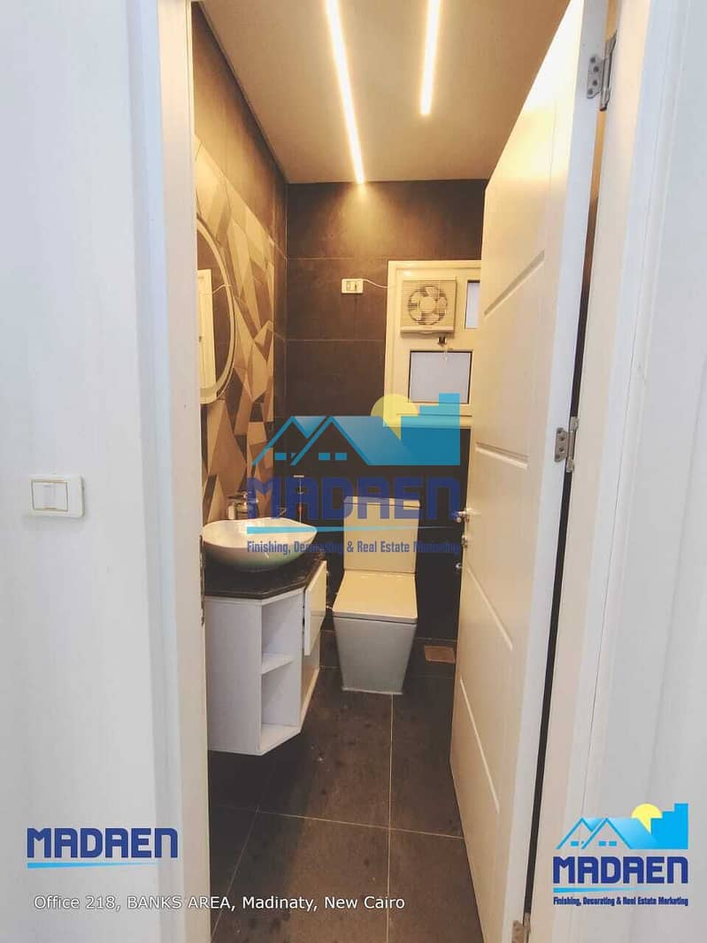 11 94808c6a-28bc-4ddd-b62f-70269597707c. jpg