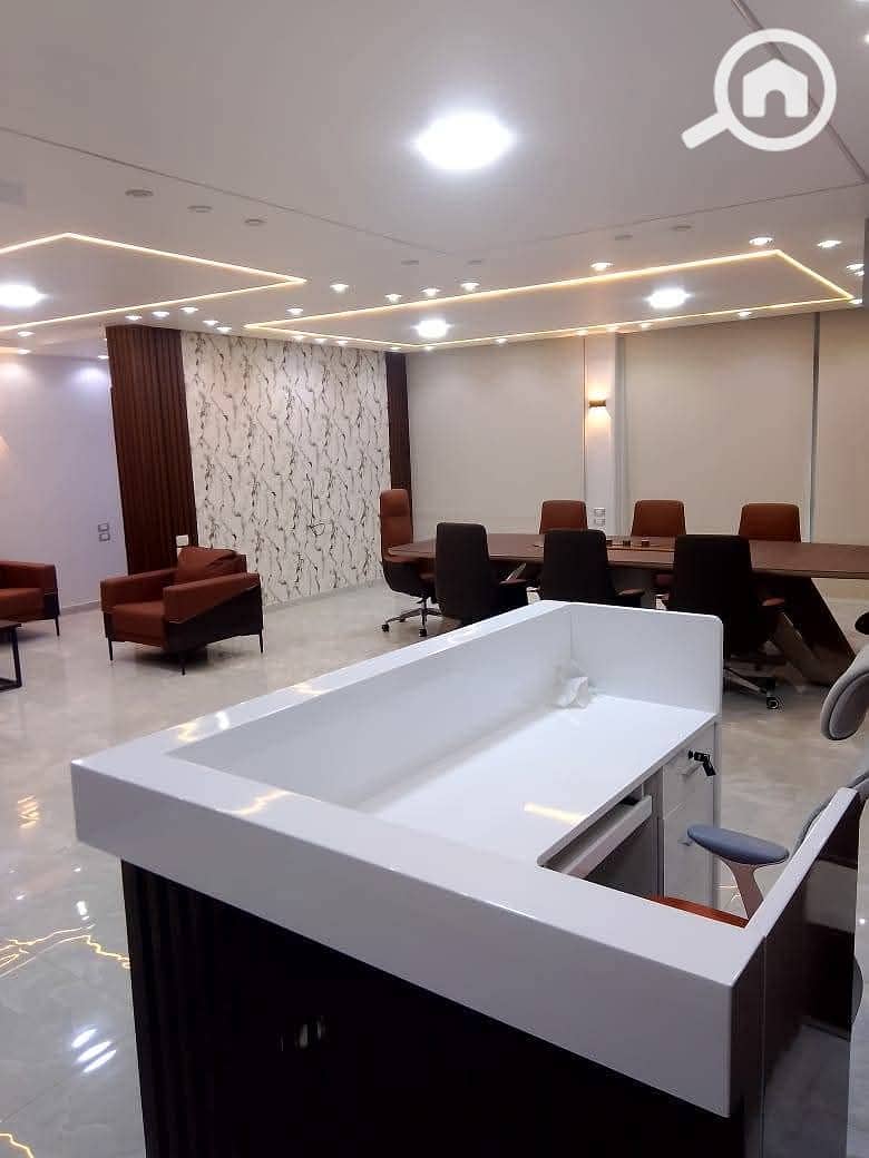 4 WhatsApp Image 2025-12-25 at 10.58. 28 PM (2). jpeg