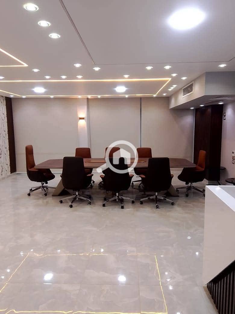 8 WhatsApp Image 2025-12-25 at 10.58. 26 PM. jpeg