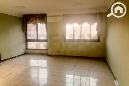 3 Bedroom Apartment for Rent in Smoha, Alexandria - 1. jpg