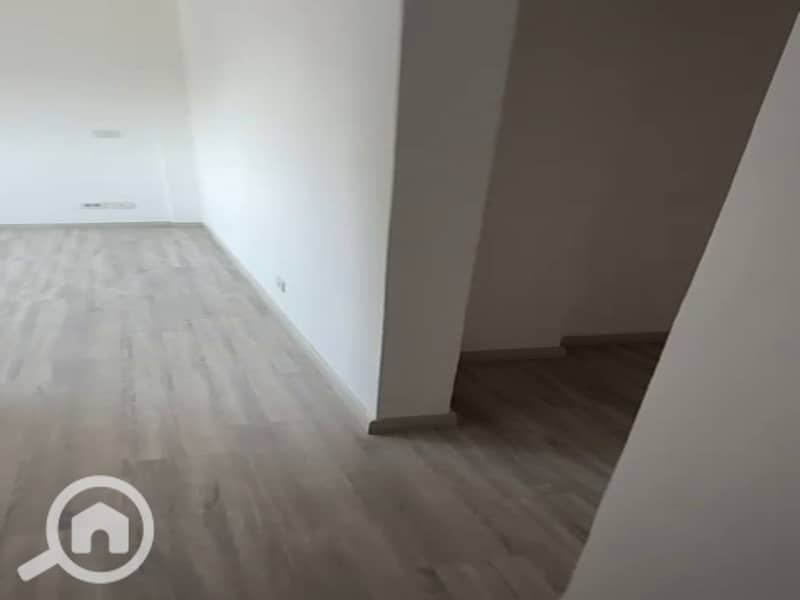 5 vlcsnap-2025-12-27-16h20m15s549. png