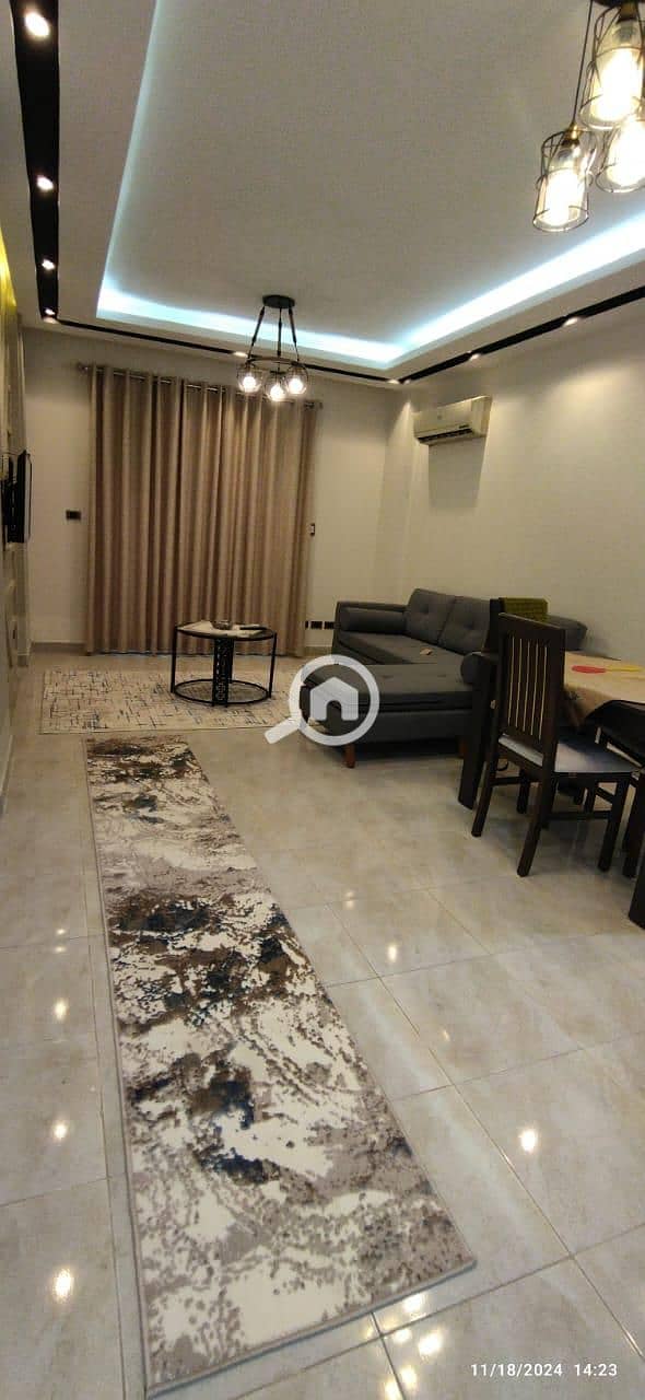 3 f0690f90-d51d-45fc-ad3d-acddf35fda4d. jpeg