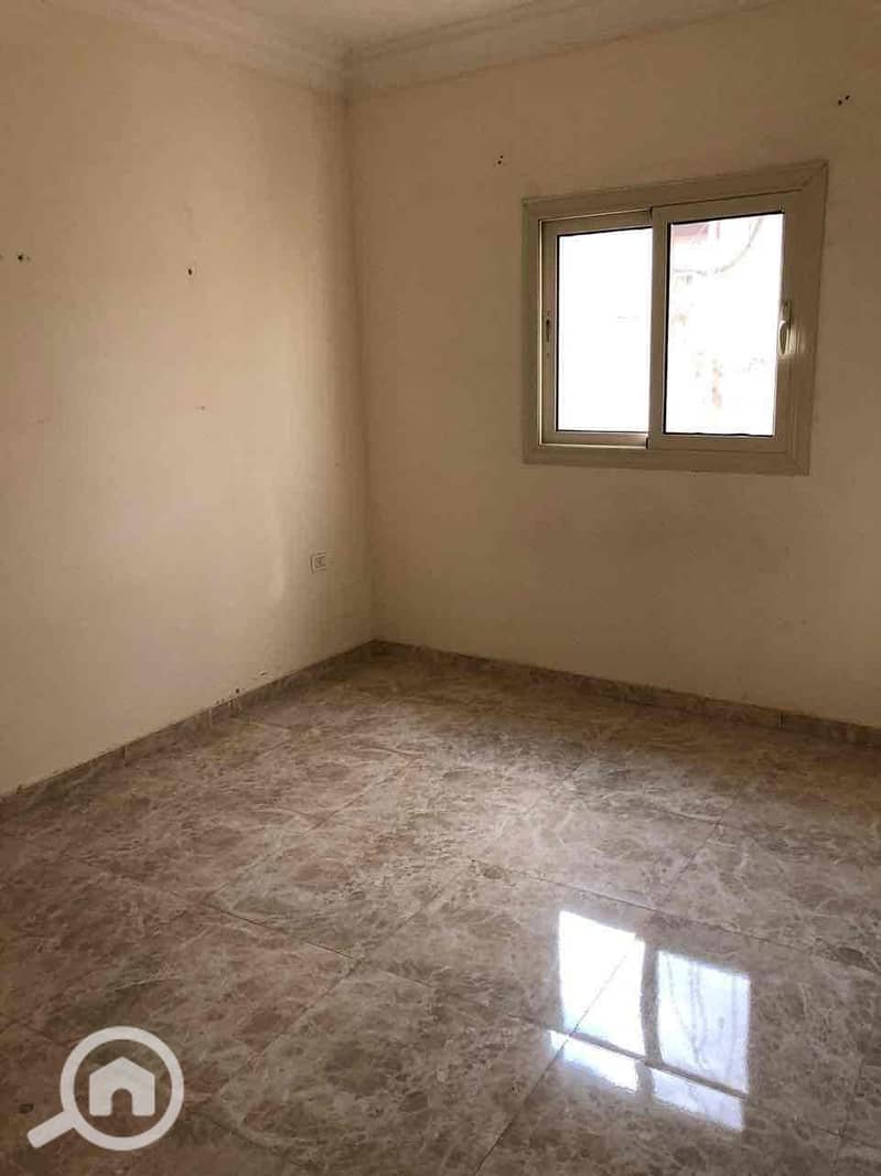 2 b63880d4-3c21-426b-aa9d-db06d0e1791b. jpg