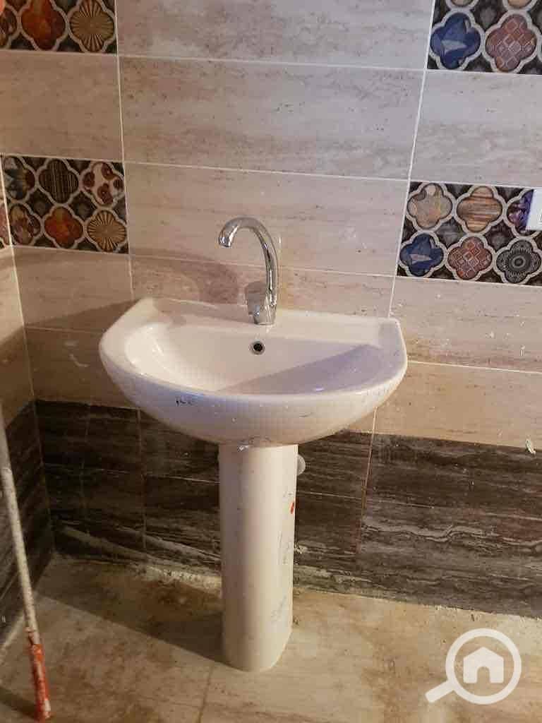 3 b779f515-9763-4a94-8b75-68449da4b541. jpg