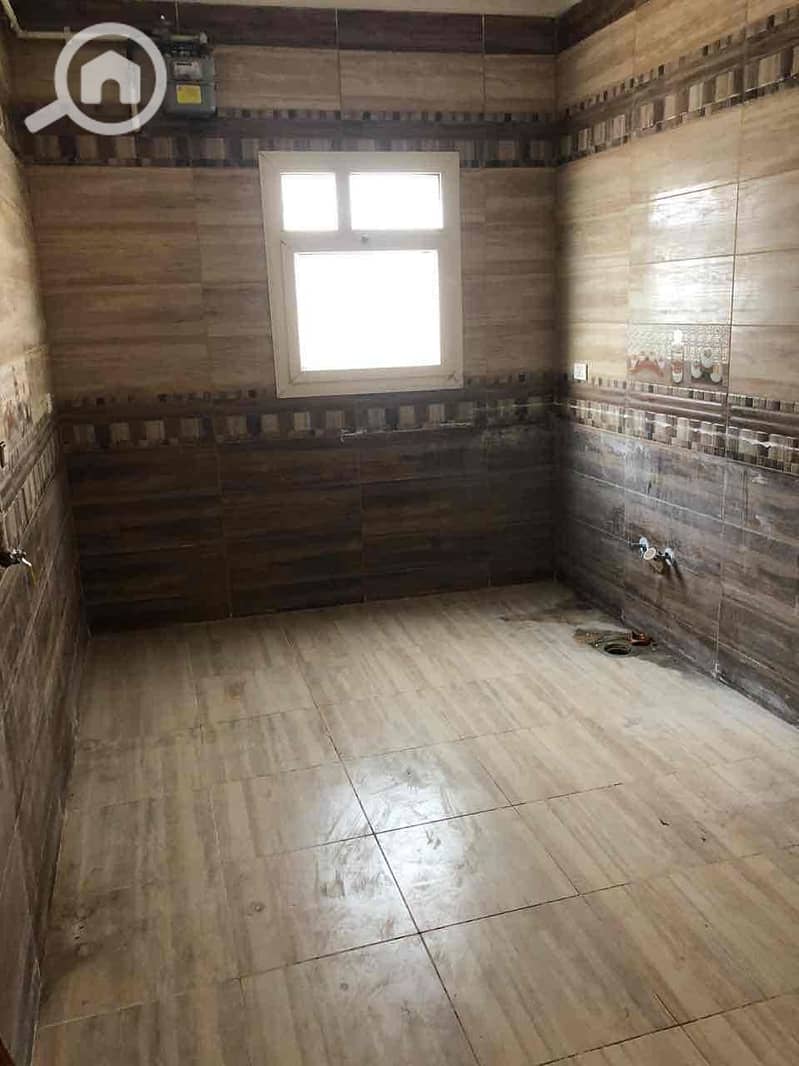 10 e90bc976-d456-48da-9950-9df0cc37b326. jpg