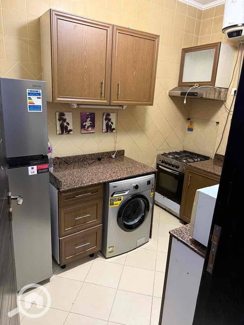 5 d8b753c5-5985-435f-8a88-eb3821a32344. jpg