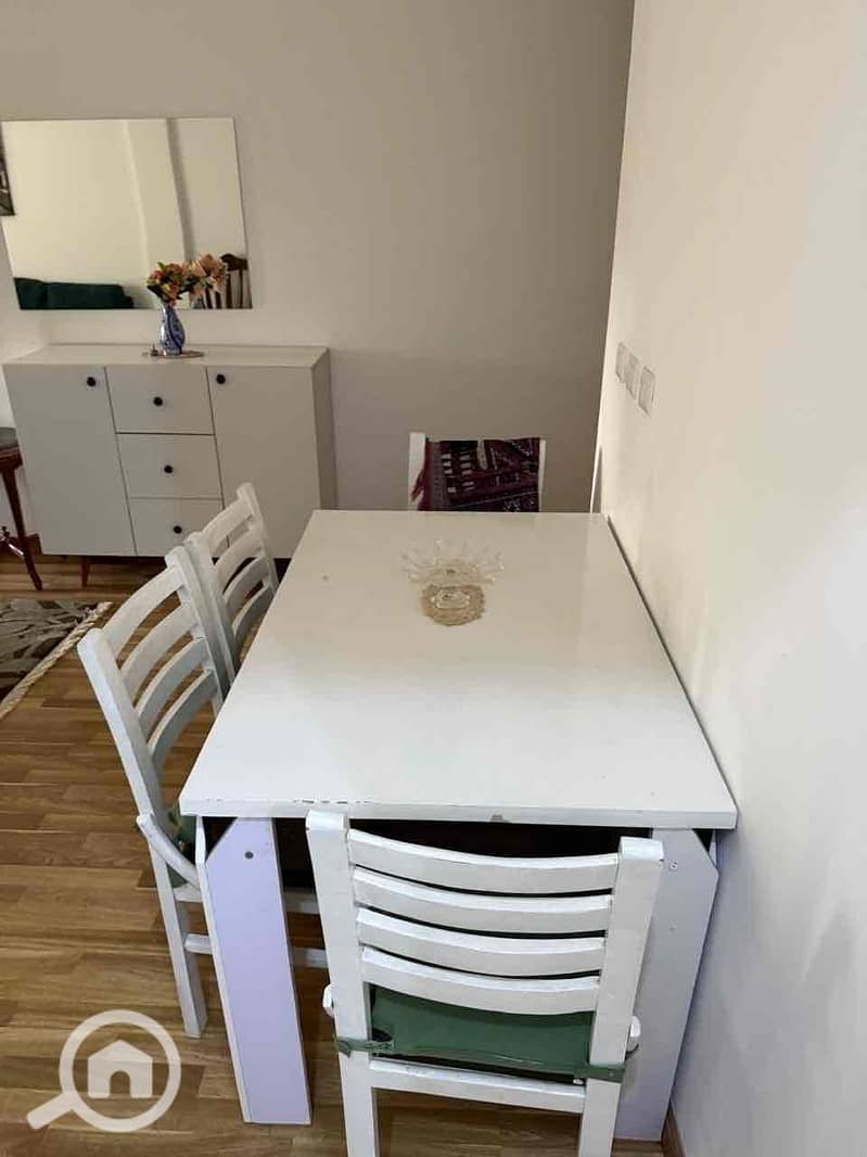 10 1b281725-ca24-49ac-a0ce-de39433af988. jpg