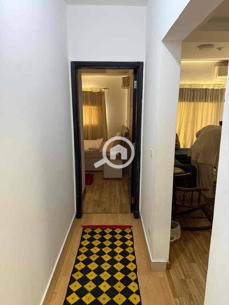 12 e6ca165d-868e-4808-a59f-2e65913cbb0f. jpg