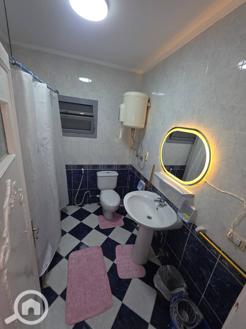 16 20250905_193116. jpg