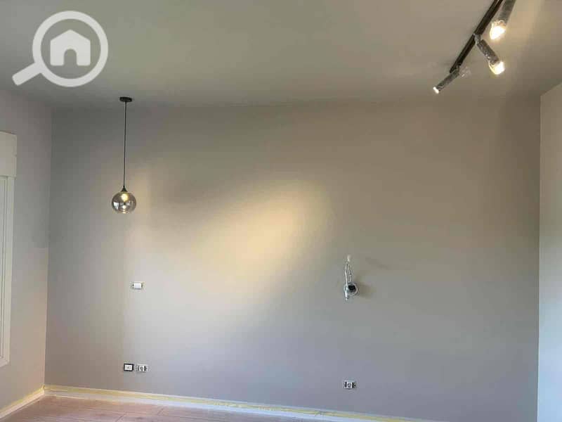 12 979a3019-ad0e-449a-9d46-45b09a61924c. jpg