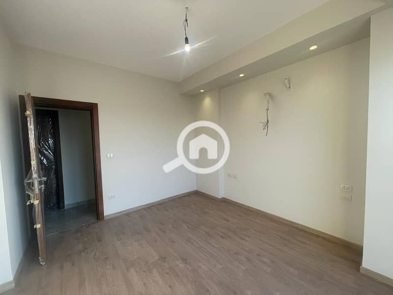 20 WhatsApp Image 2025-12-14 at 15.18. 09. jpeg