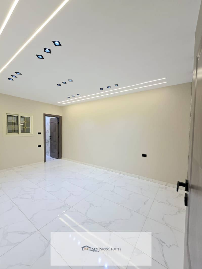 15 WhatsApp Image 2025-12-26 at 10.21. 17 PM (1). jpeg