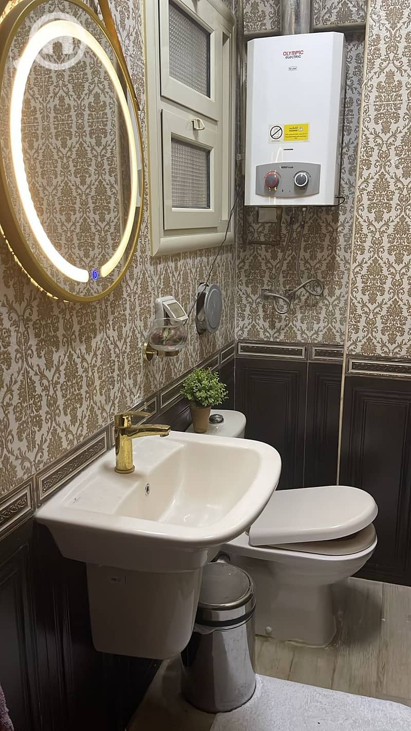 8 1ea43ff9-d78c-4f96-b321-771441c4f661. jpeg