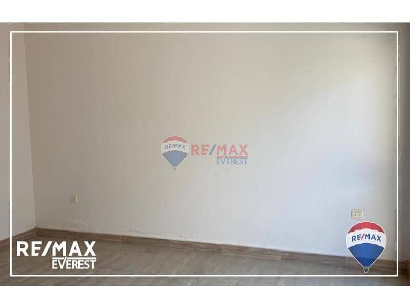 4 e1ecda8a-f31c-423f-854a-aec8cb1d5fd4. jpg