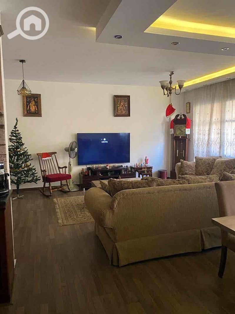 8 14539081-fdae-4025-a675-009623679c6c. jpg