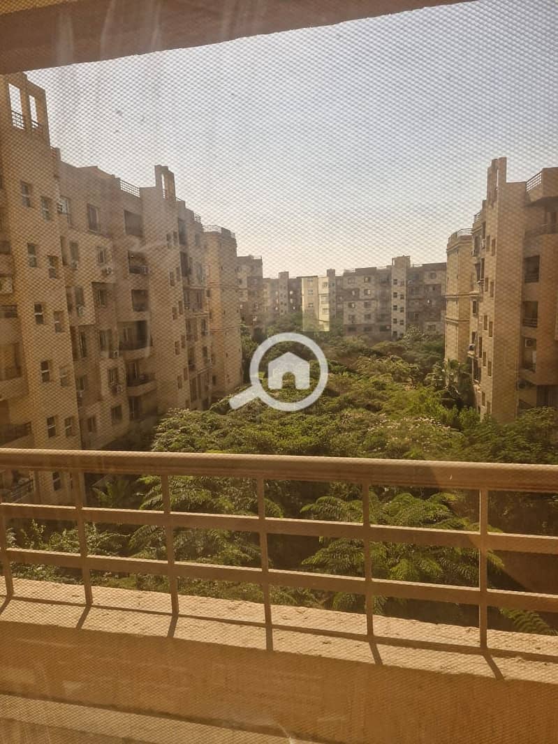 2 0a701a2d-7900-48ef-9afc-a65844e2dabb. jpg