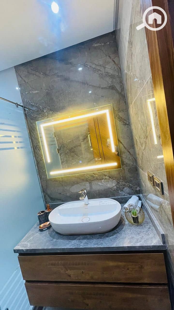 18 WhatsApp Image 2025-12-14 at 18.47. 53 (1). jpeg