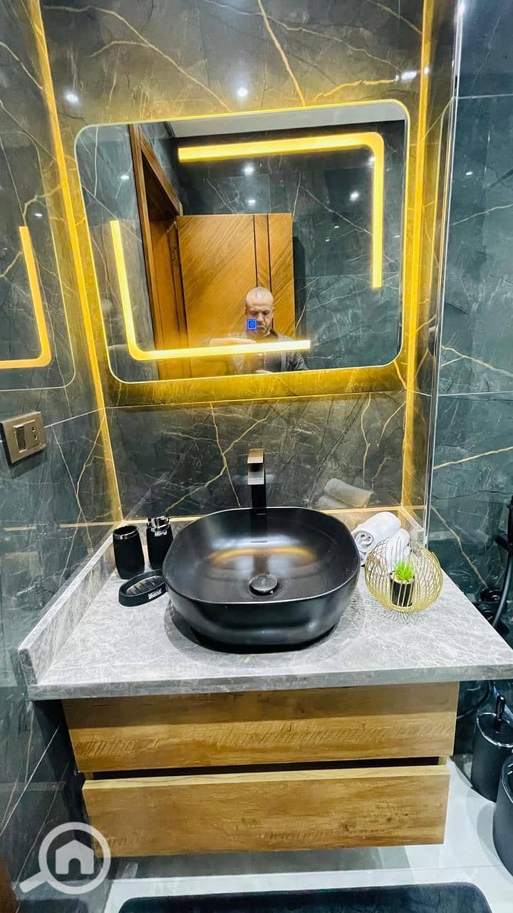 25 WhatsApp Image 2025-12-14 at 18.47. 55. jpeg