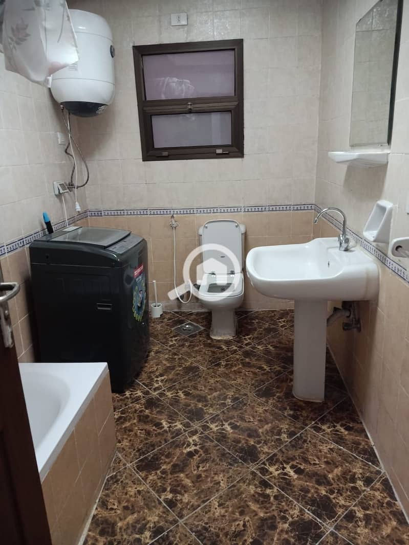 10 85f90a6d-2559-477b-80f6-a294a588b141. jpeg