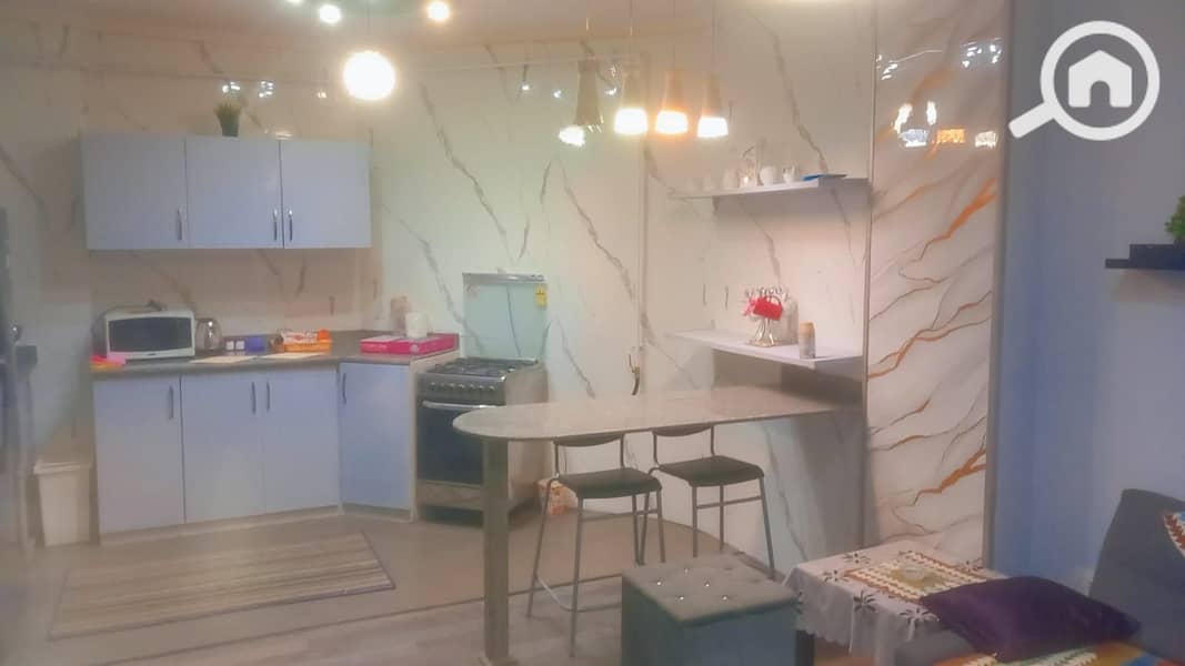 8 5d8bee69-7ef0-4430-9144-01decf363c33. jpeg