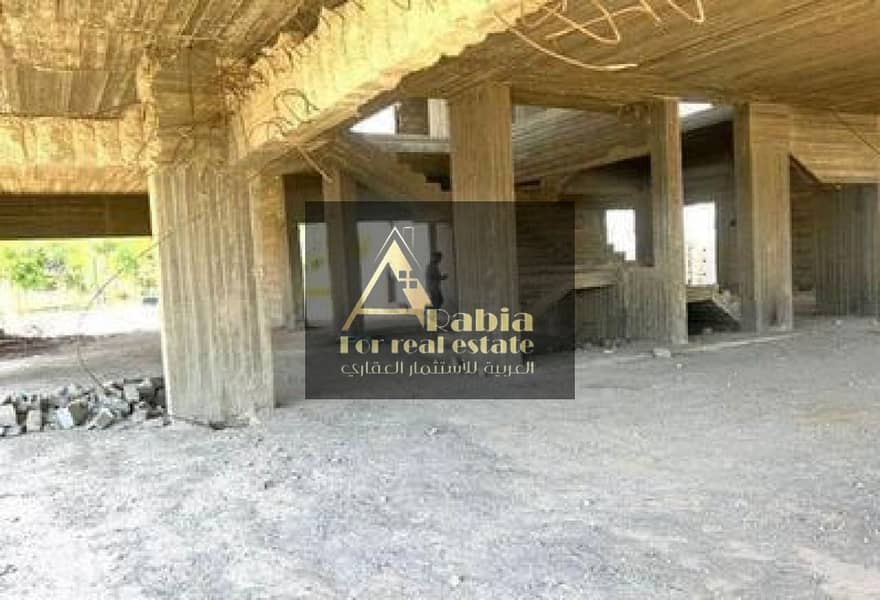 12 e8c81231-7025-42f3-9d8e-7ccf3e7b4ded. jpg