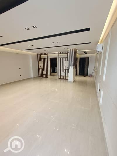 3 Bedroom Flat for Rent in Sheikh Zayed, Giza - 0a26e005-8d1b-4e68-b4e2-2b21cc560f2c. jpg