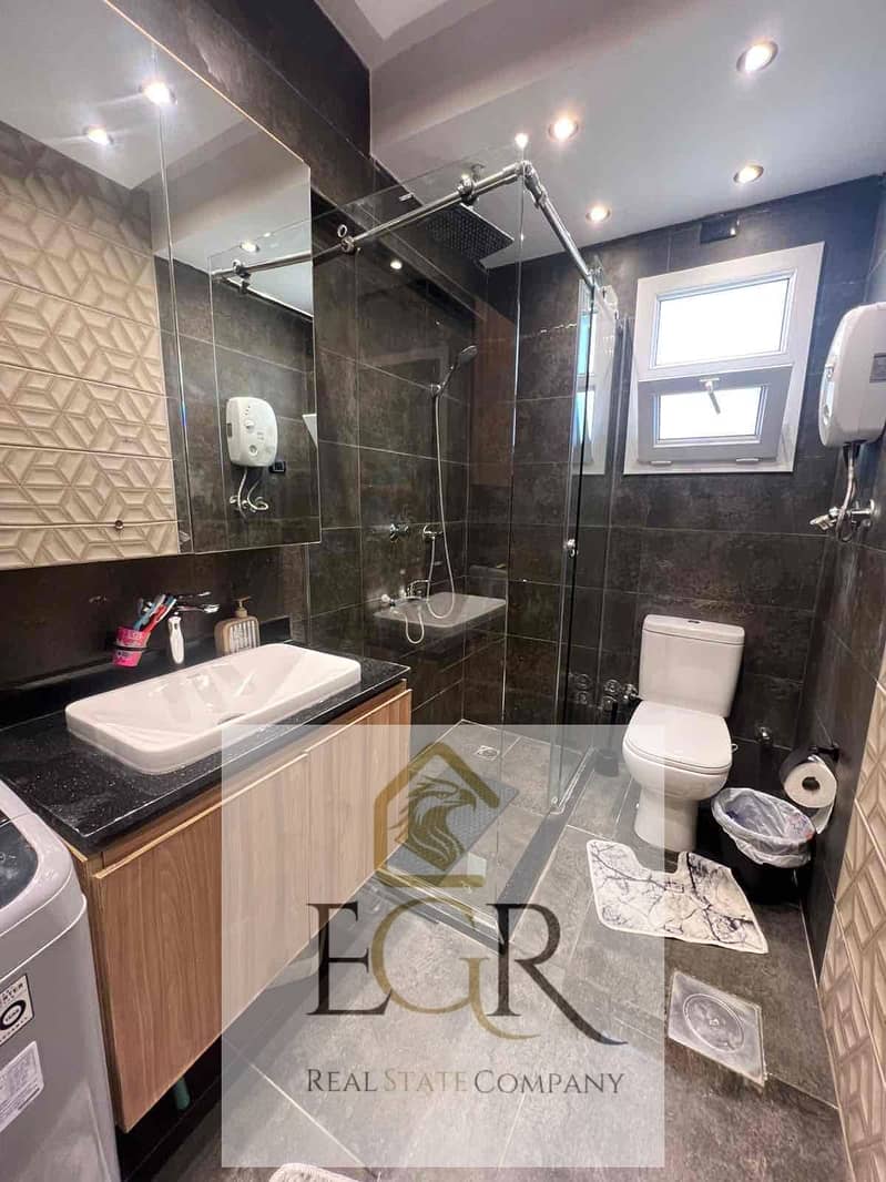 11 b2fb0d76-3e6c-4385-b609-60415accd580. jpg