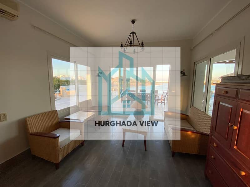 7 b707326a-62d9-455a-81e3-b595cac5c53a. jpg