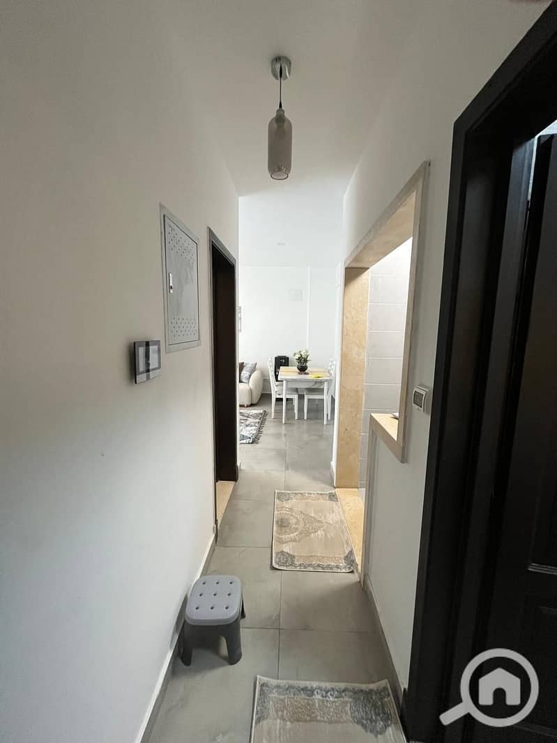 4 2ef04b48-8498-4bbc-8a98-d3694b15174a. jpg