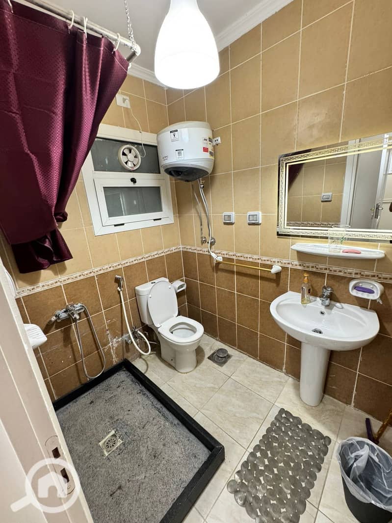 9 45c2db11-6f06-4d9e-8db9-f30263429233. jpeg