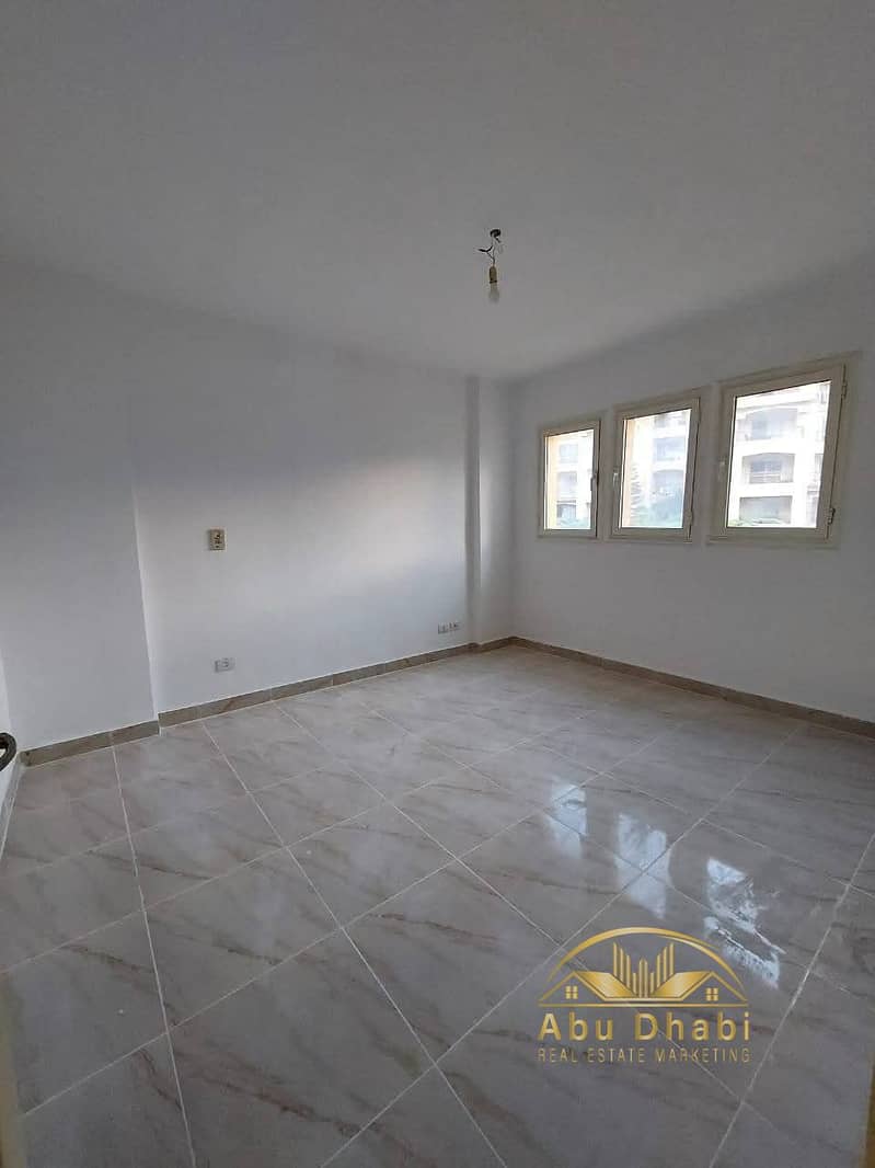 7 00e053b4-bde5-4098-88d2-24a96718cd60. jpg