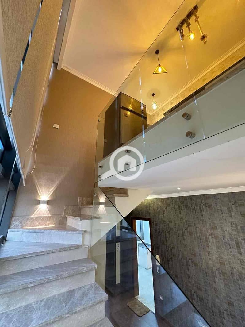 26 5ecf89d5-2982-459a-984d-69e6f2d9a1a9. jpg