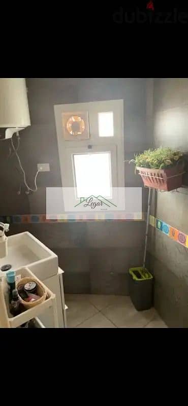 8 8493985e-1472-41f8-a03b-e20bfe4812a8. jpg